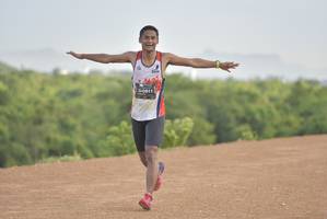 BIB: 0911
                            <button type="button" onclick="openModal(5107416)" class="btn btn-primary btn-sm float-right btn-popup" data-toggle="modal" data-target=".modal-high-quality">
                        <i class="fas fa-shopping-cart"></i> Add to Cart
                    </button>
                                            <button type="button" onclick="isThisMe(5107416, true)" class="btn btn-success btn-sm float-right btn-popup btn-isme hidden" data-toggle="tooltip" data-placement="bottom" title="นี่คือรูปของคุณใช่ไหม คลิกที่นี่เพื่อเอาเข้าอัลบั้ม">
                        <i class="fas fa-plus"></i> Add to album
                    </button>
                    <button type="button" onclick="isThisMe(5107416, false)" class="btn btn-warning btn-sm float-right btn-popup btn-isnotme hidden">
                        <i class="fas fa-ban"></i> Remove from album
                    </button>